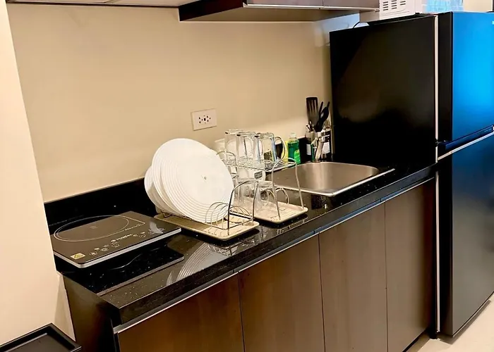Apartment Cozy - Aurora Escalades Cubao