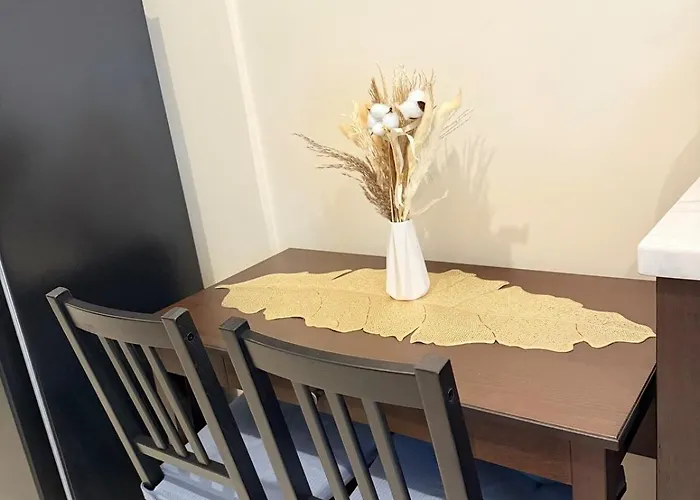 Apartment Cozy - Aurora Escalades Cubao